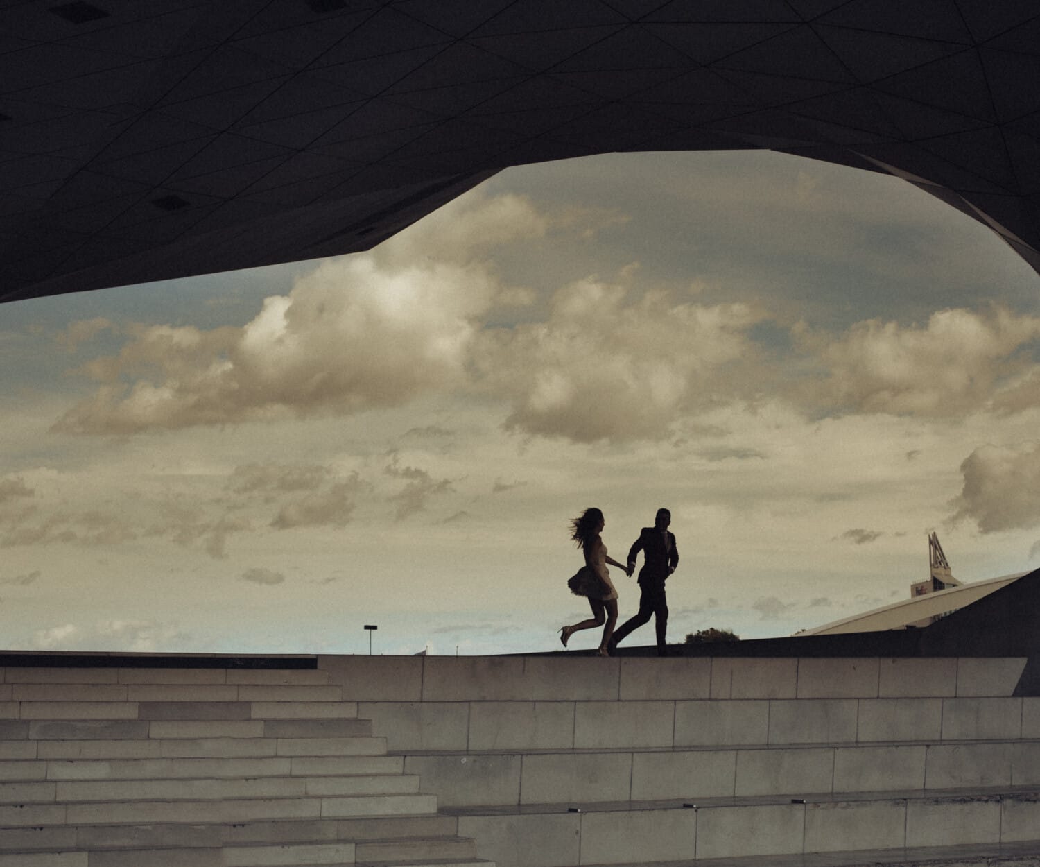 Après le mariage – Un dernier tourbillon d’amour à Lyon. Photographe de mariage à Lyon – The Screaming Chair