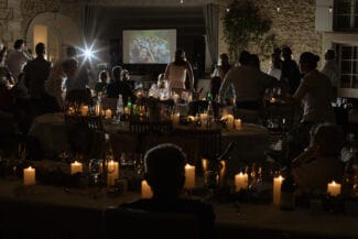 Photographe mariage soirée – lumière d’ambiance et émotions
